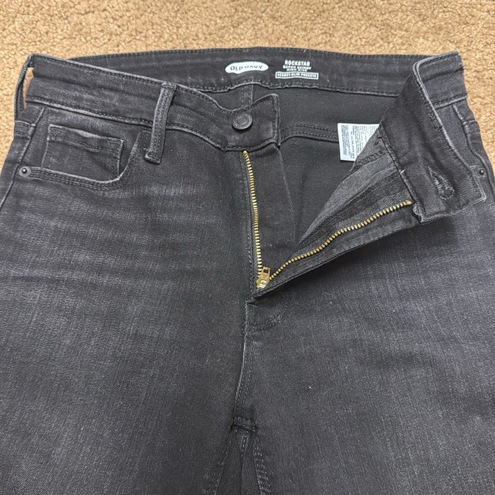 Old Navy women Rockstar Super Skinny High Rise Secret-Slim Pockets. Size 2 - Picture 5 of 7